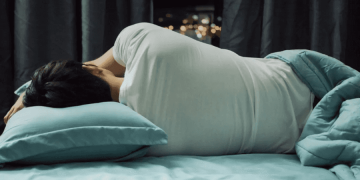 تشنجات “حصان تشارلي”.. كيف تتجنبها أثناء نومك