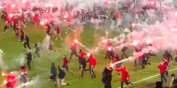 اعمال شغب تنهي ديربي براغ قبل صافرة النهاية